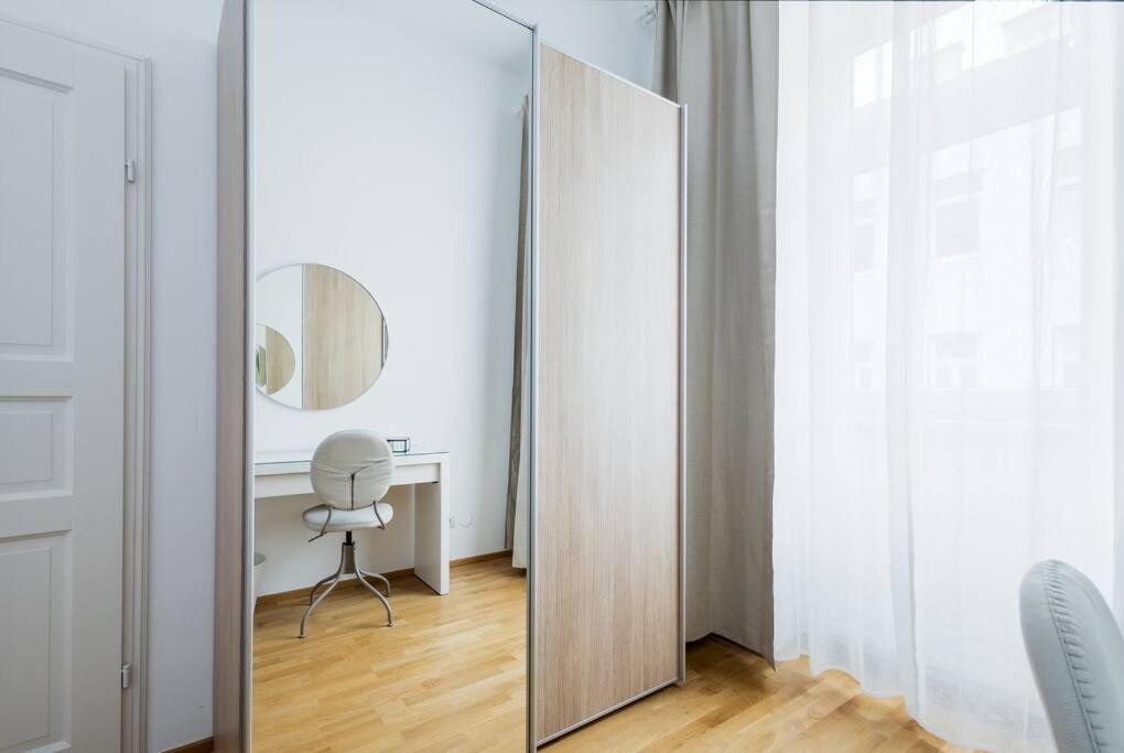 Orestaliving - Spacious 2Br On The Danube Canal Vienna Exterior photo